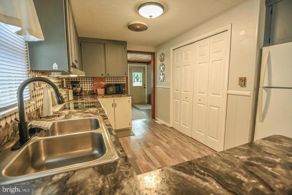 1522 Sappington Drive - Photo 10