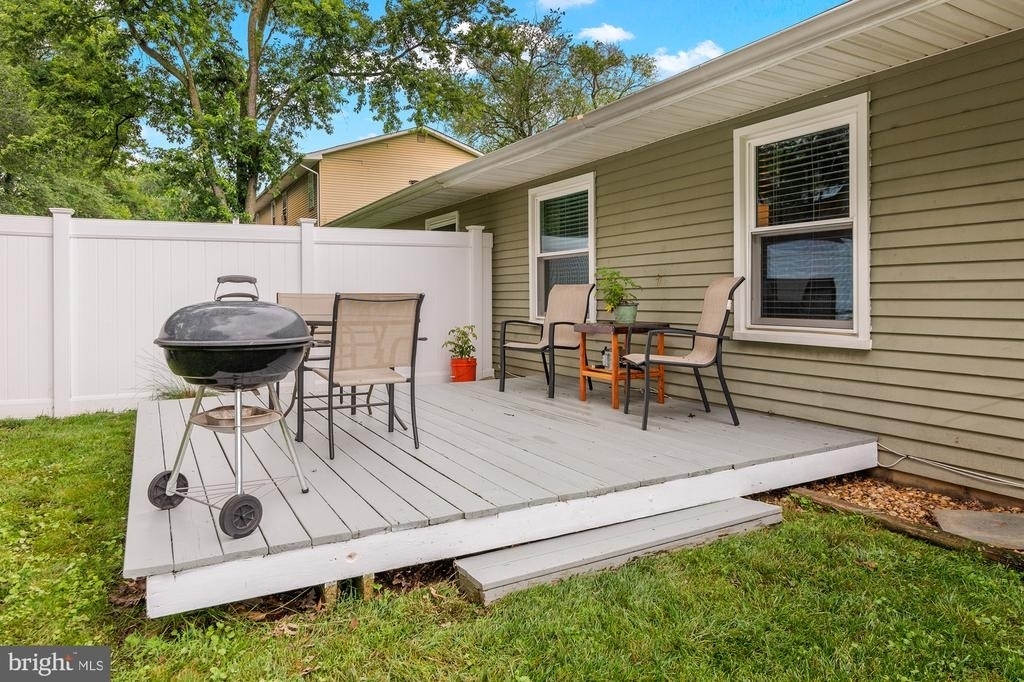 1308 Greyswood Road - Photo 39