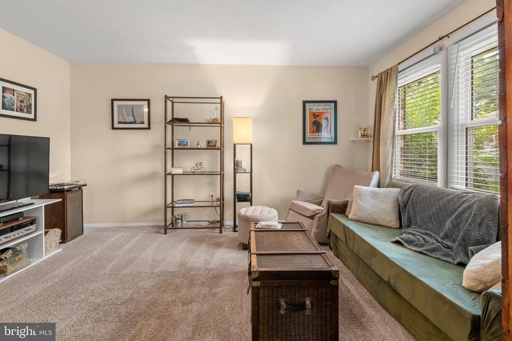 1308 Greyswood Road - Photo 3