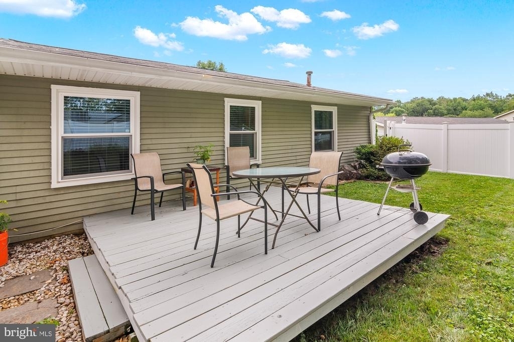 1308 Greyswood Road - Photo 36