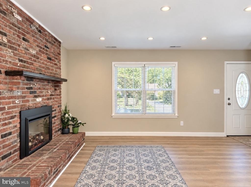 919 Truro Lane - Photo 4