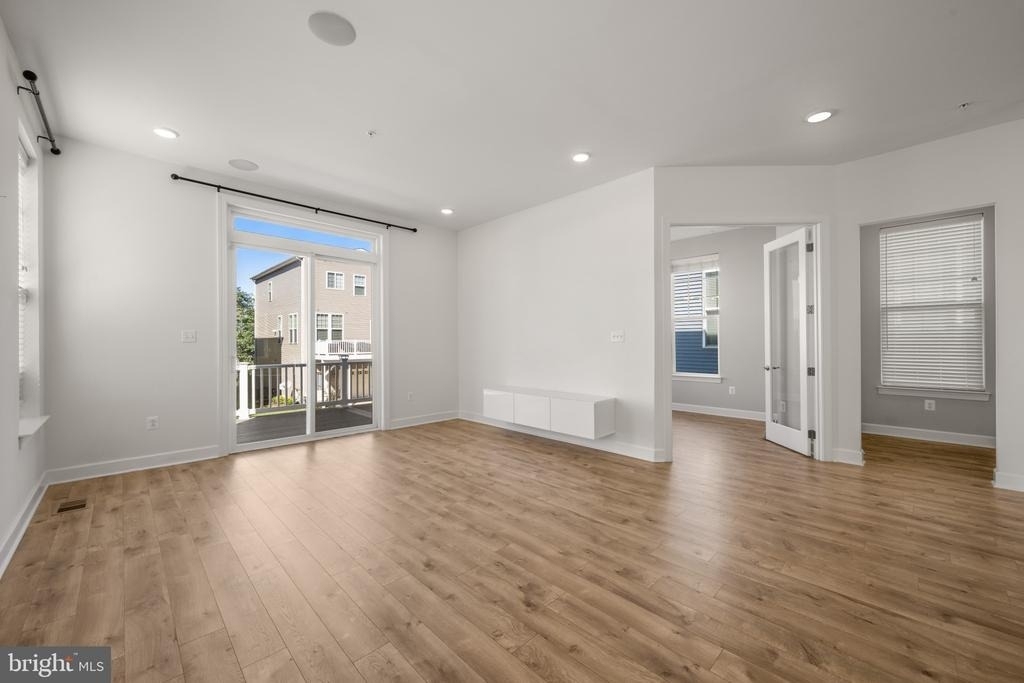 1523 Burnell Drive - Photo 20