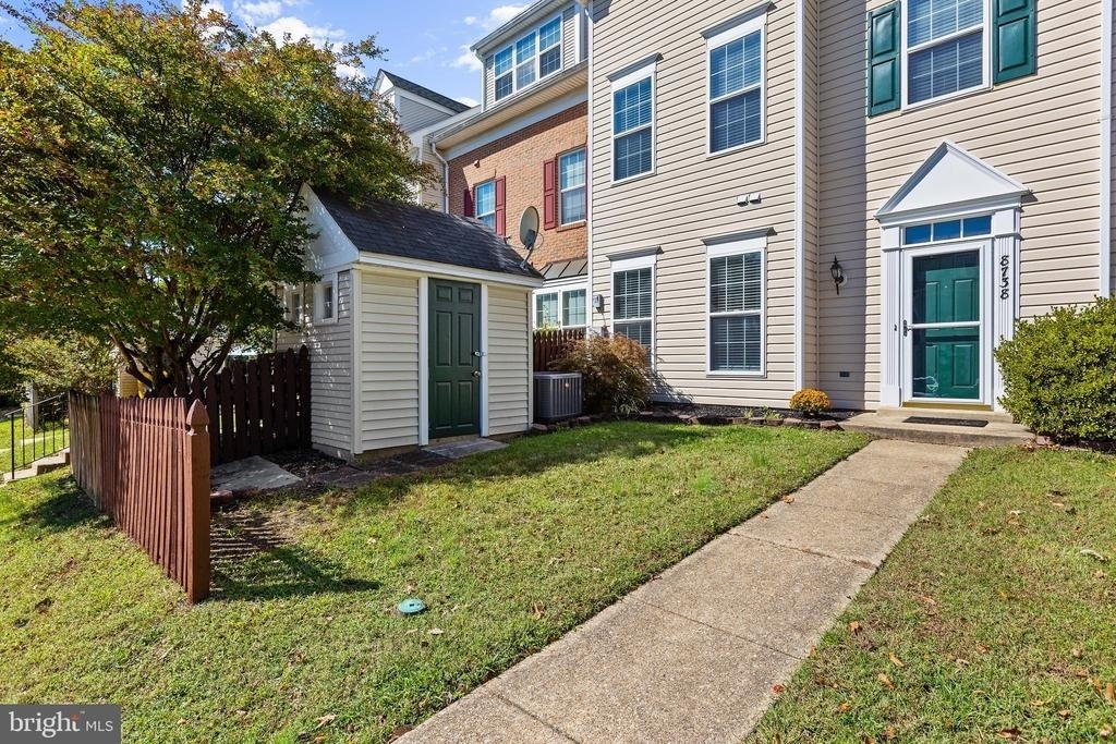 8738 Bright Meadow Court - Photo 29