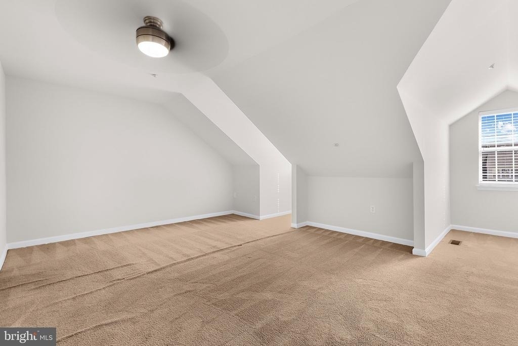 8738 Bright Meadow Court - Photo 22