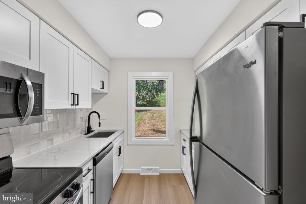 4800 Plum Run Court - Photo 11