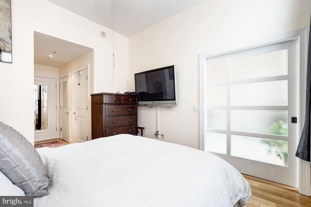 2425 L Street Nw - Photo 12