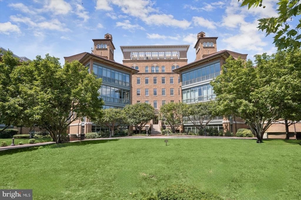 2425 L Street Nw - Photo 0