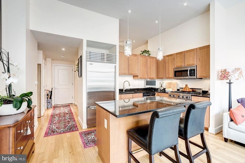 2425 L Street Nw - Photo 7