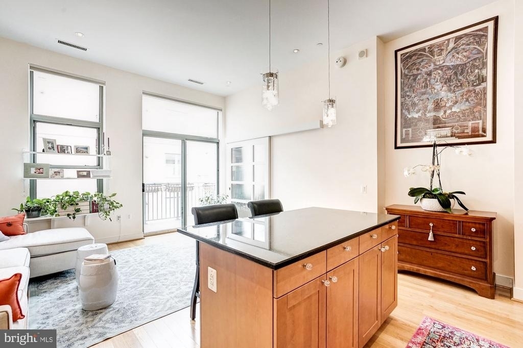 2425 L Street Nw - Photo 9