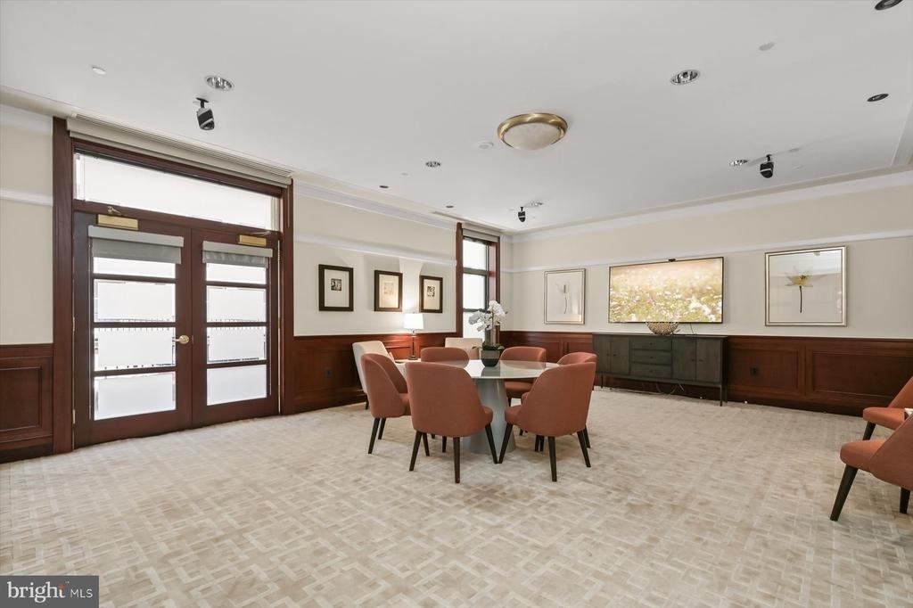 2425 L Street Nw - Photo 24