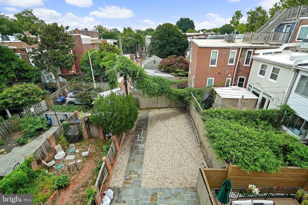409 Constitution Avenue Ne - Photo 22