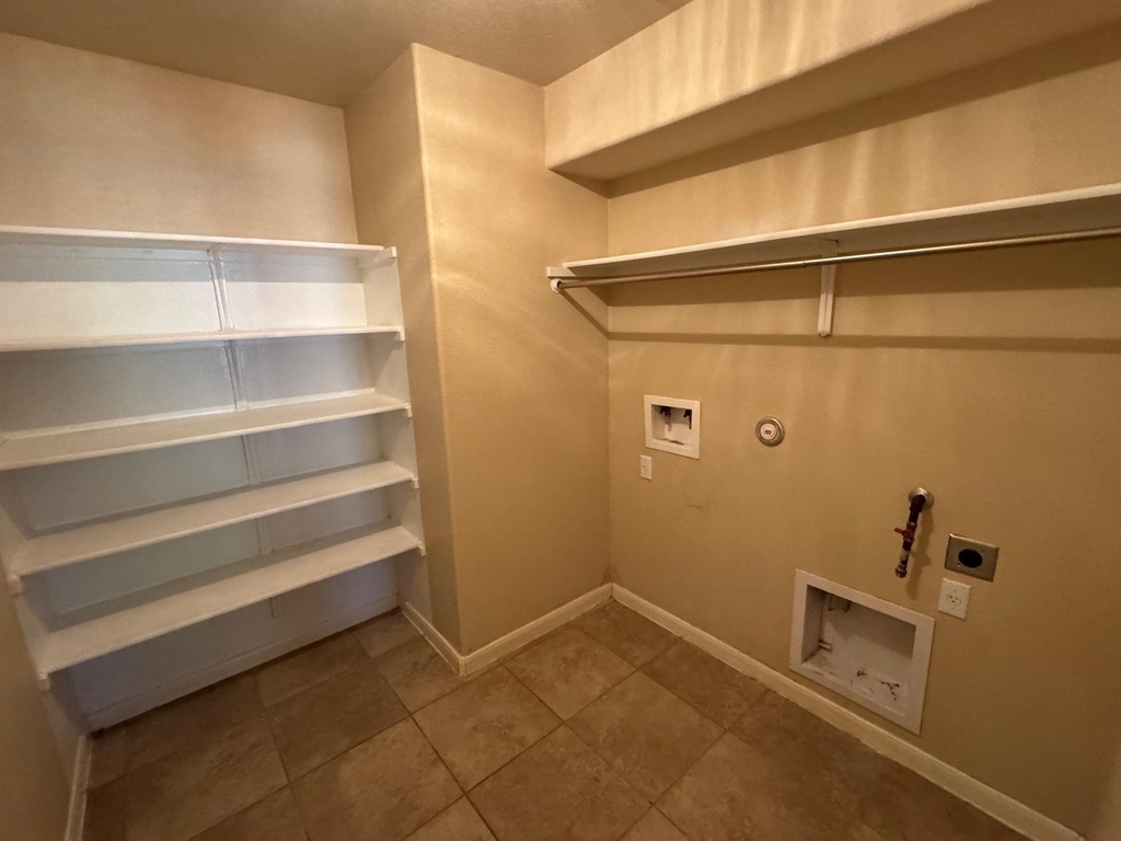 424 Langely - Photo 15