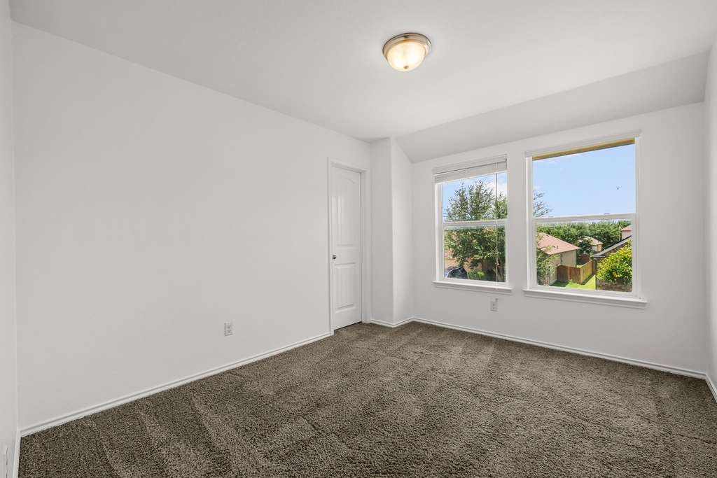 2215 Mccombs St - Photo 20