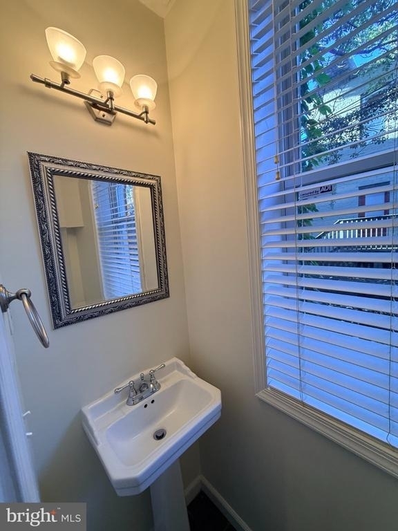757 Girard Street Nw - Photo 6