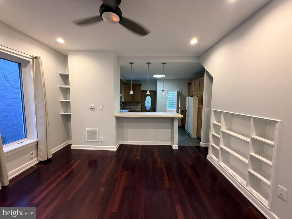 757 Girard Street Nw - Photo 2