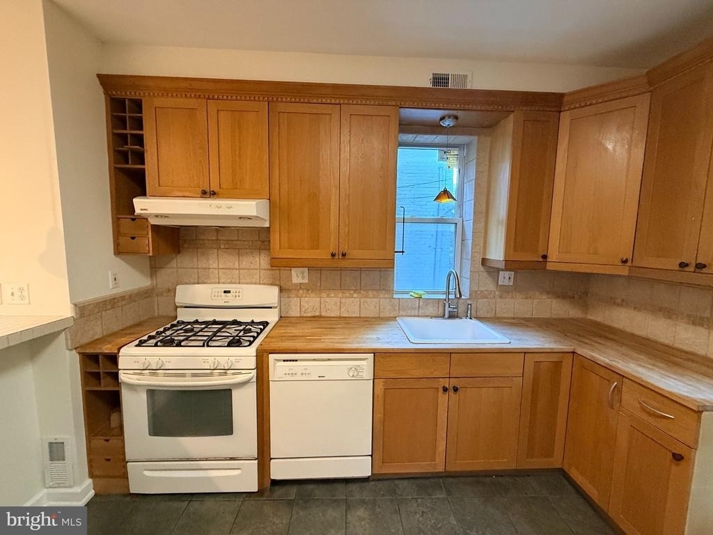 757 Girard Street Nw - Photo 5