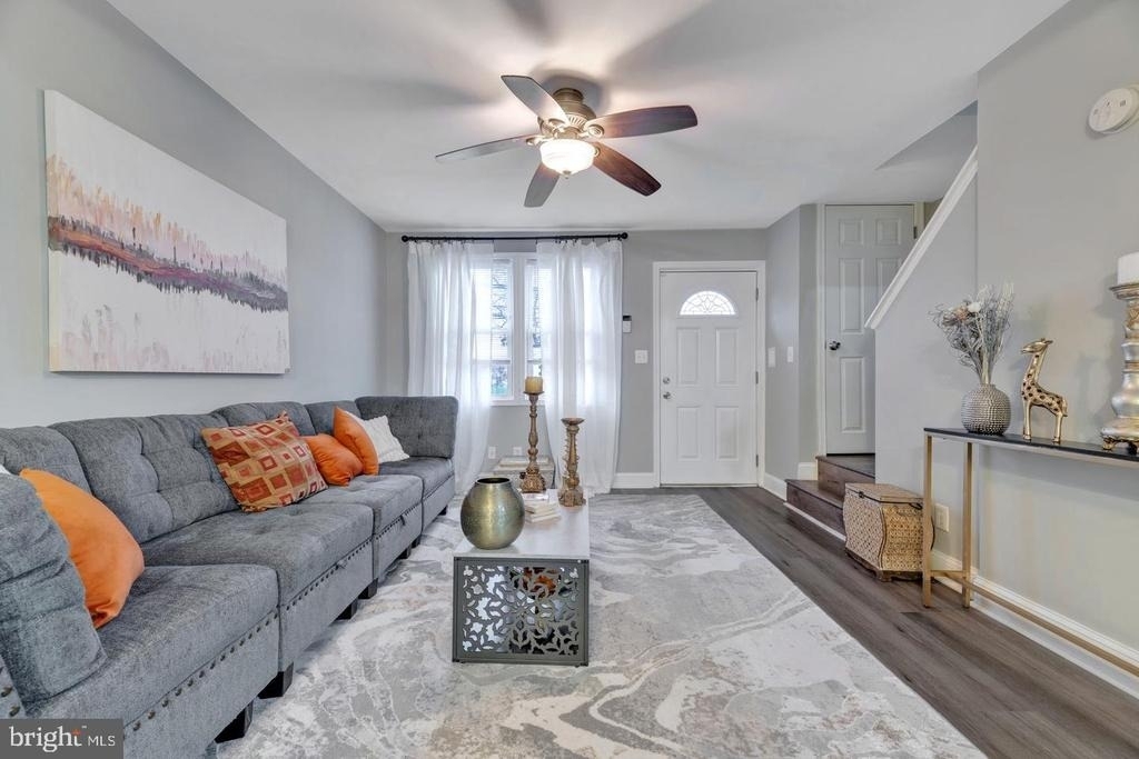 212 54th Street Se - Photo 2