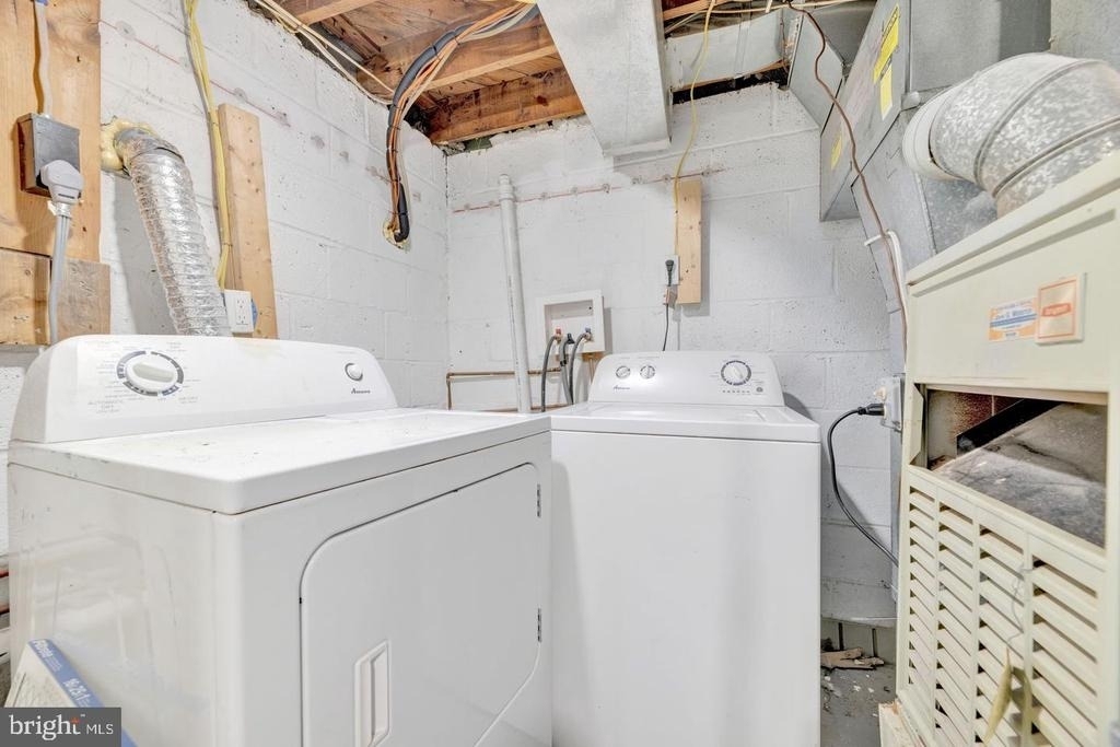 212 54th Street Se - Photo 13