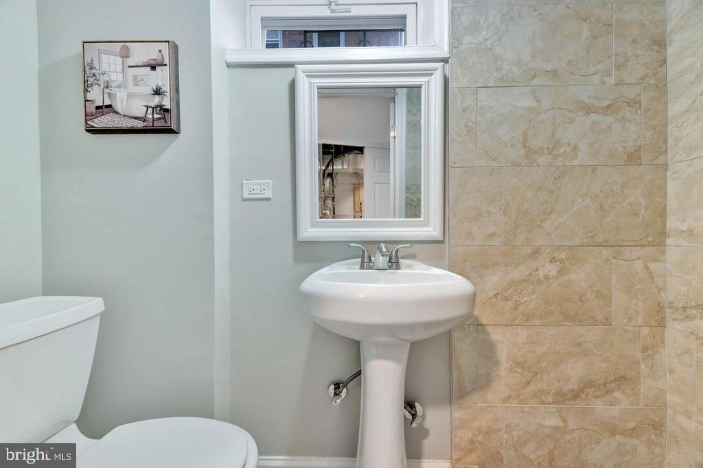 212 54th Street Se - Photo 5