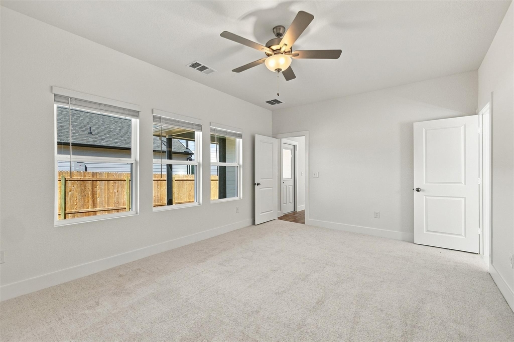 204 Ashby Dr - Photo 18