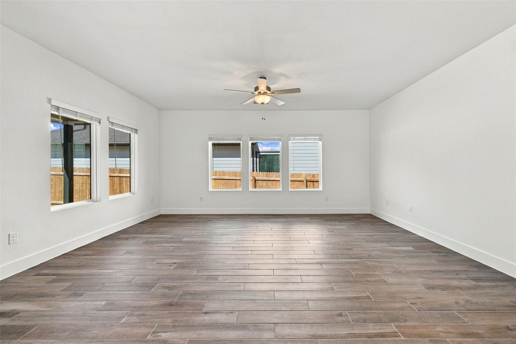 204 Ashby Dr - Photo 10