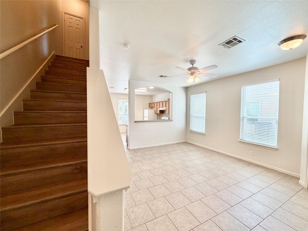 2406 Allred Dr - Photo 13
