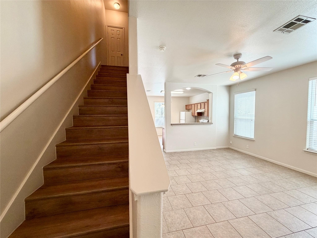 2406 Allred Dr - Photo 12