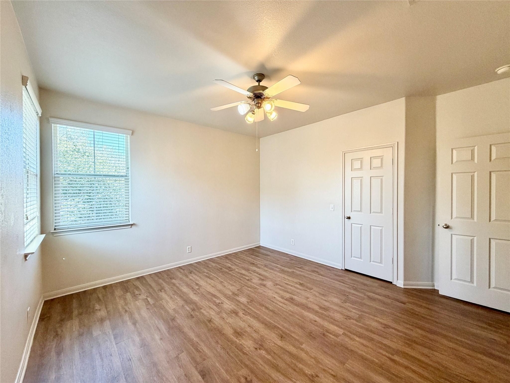 2406 Allred Dr - Photo 10