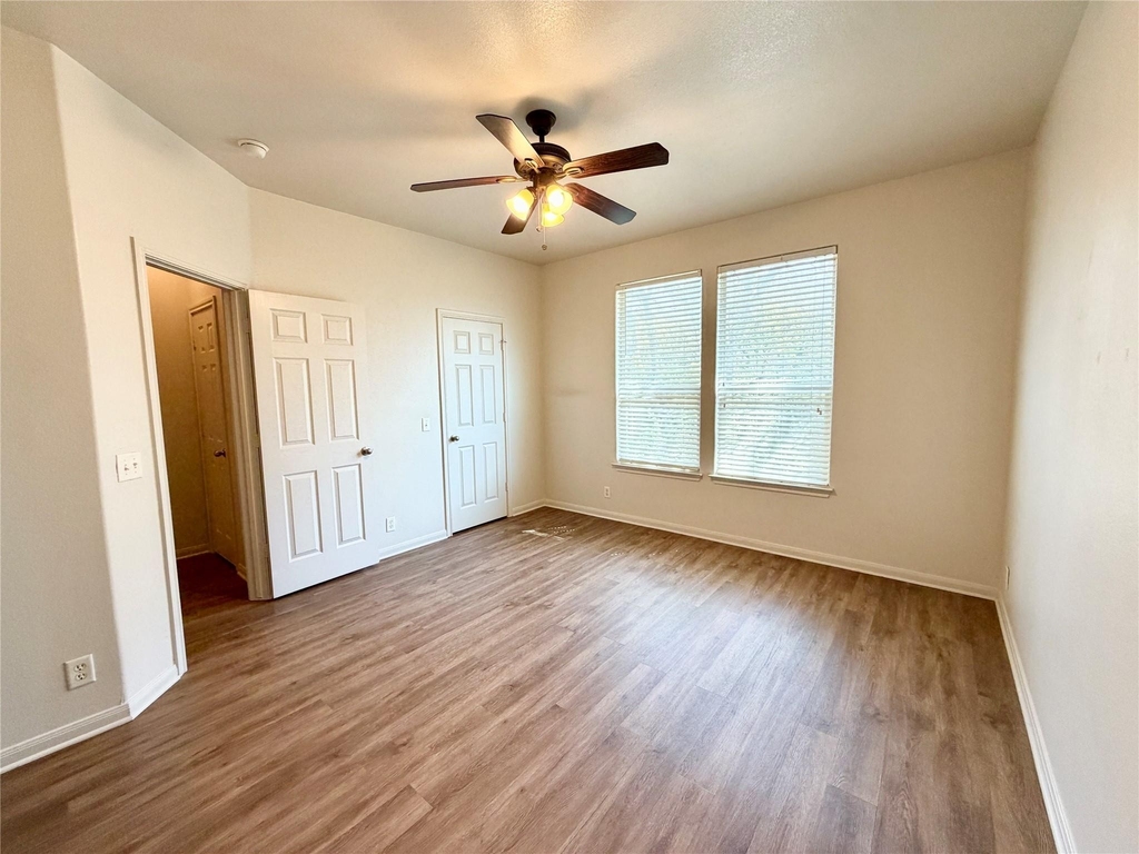 2406 Allred Dr - Photo 8