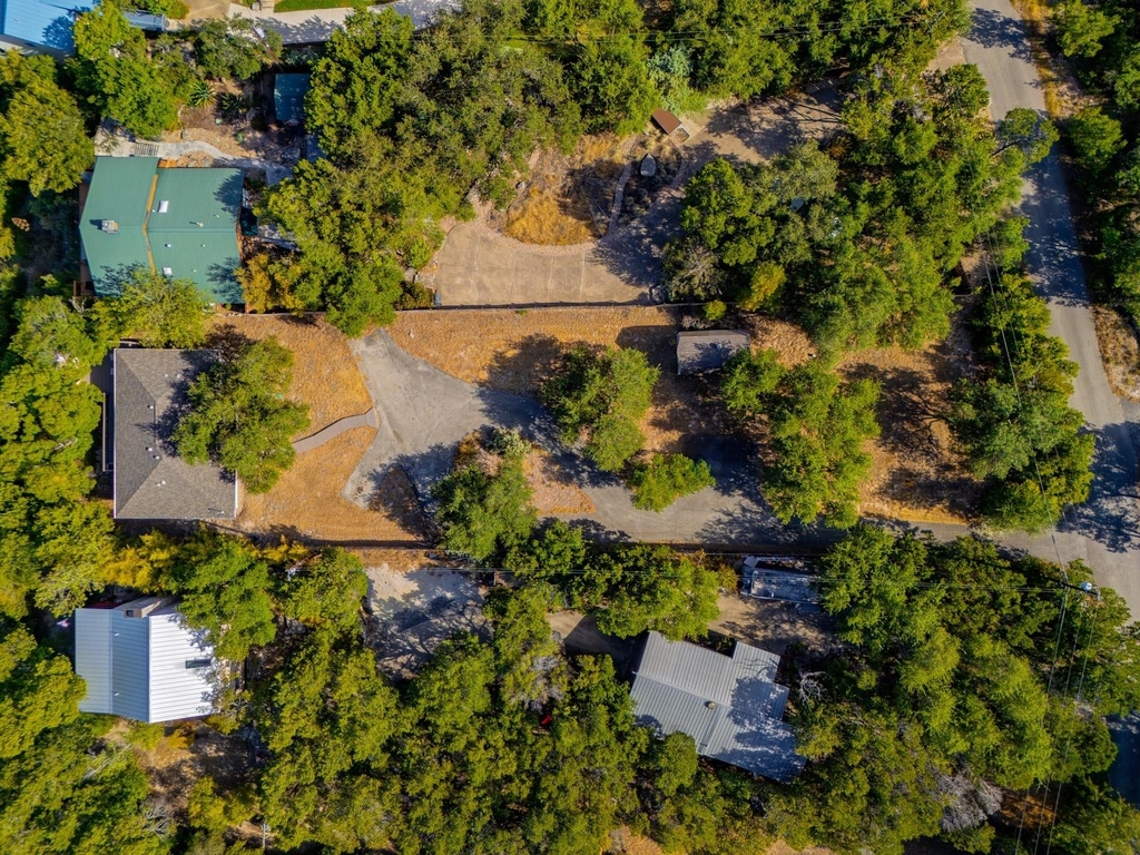 18302 W Rim Dr - Photo 34