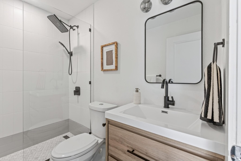 18302 W Rim Dr - Photo 18