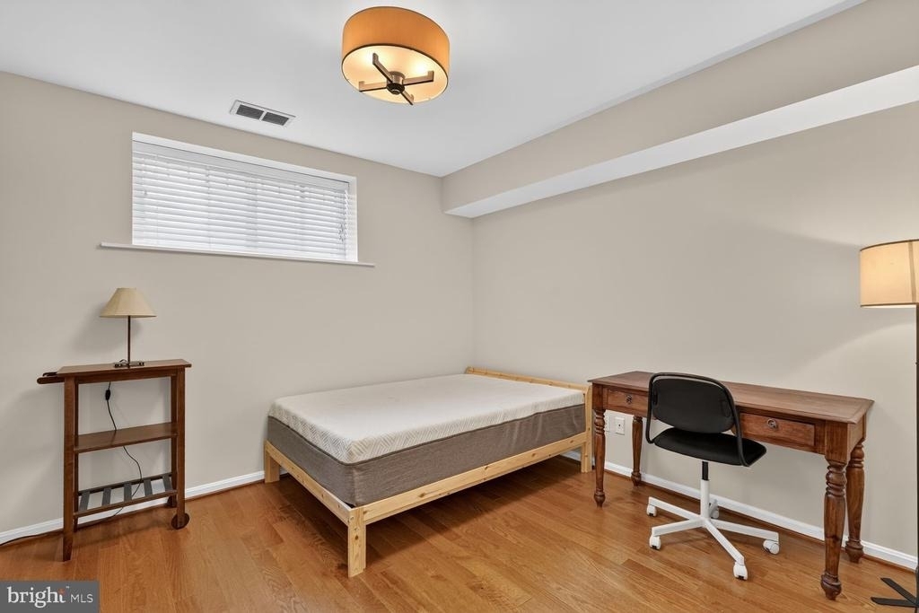 2101 N Street Nw - Photo 9