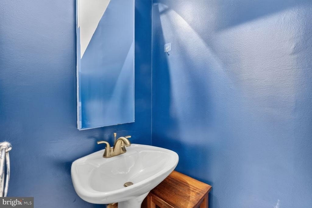 2101 N Street Nw - Photo 8