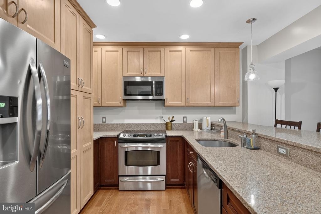 2101 N Street Nw - Photo 6