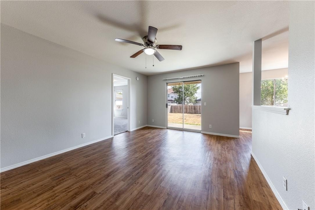 15102 Nuttall Dr - Photo 4