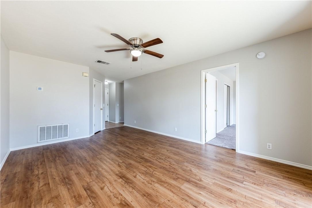 15102 Nuttall Dr - Photo 6