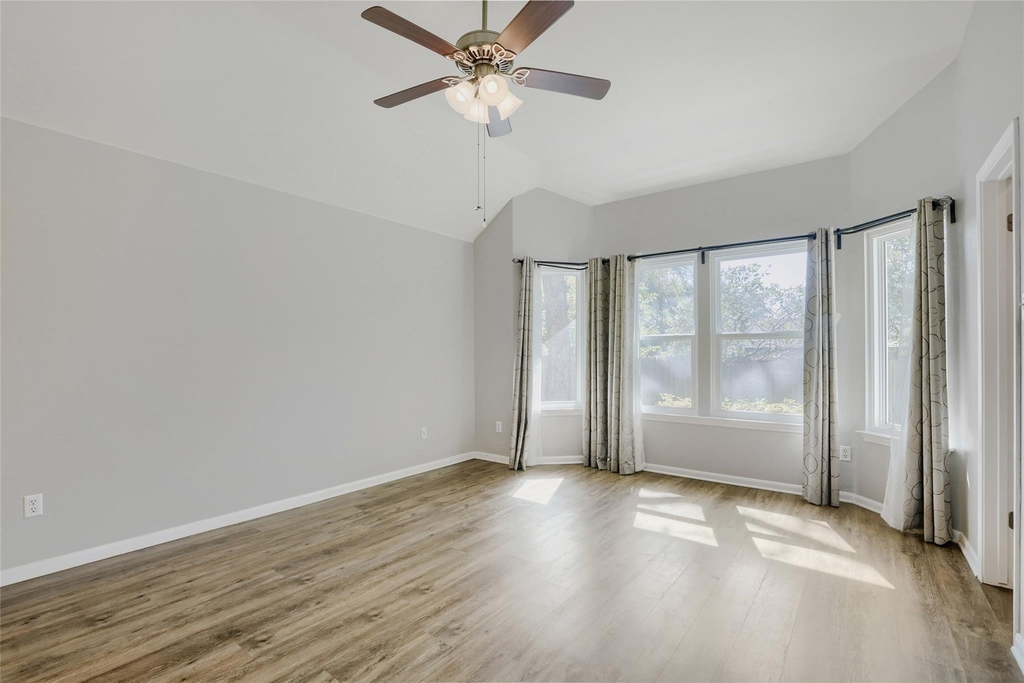 1408 Colby Ln - Photo 19
