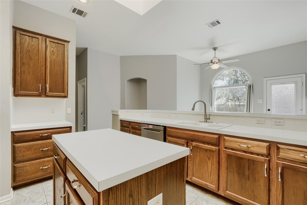1408 Colby Ln - Photo 13