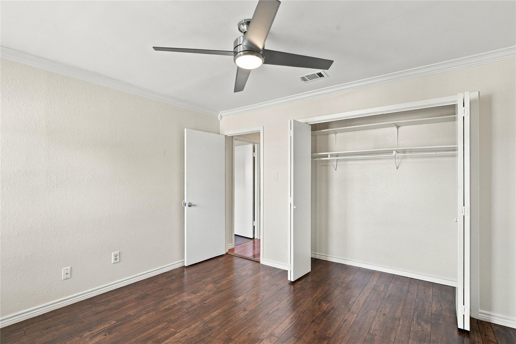 7700 Banpass Ln - Photo 18