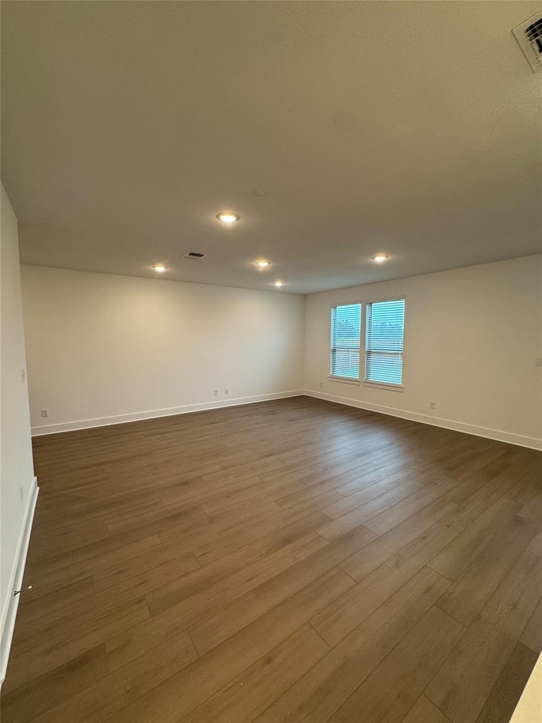 228 Groveland Dr - Photo 6