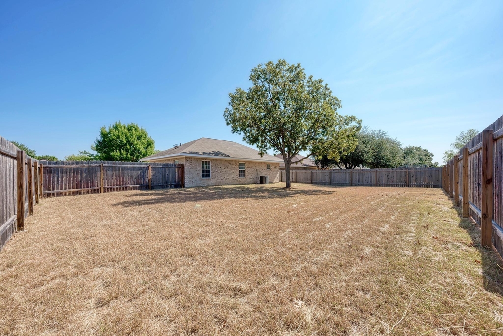 407 Bent Wood Dr - Photo 4