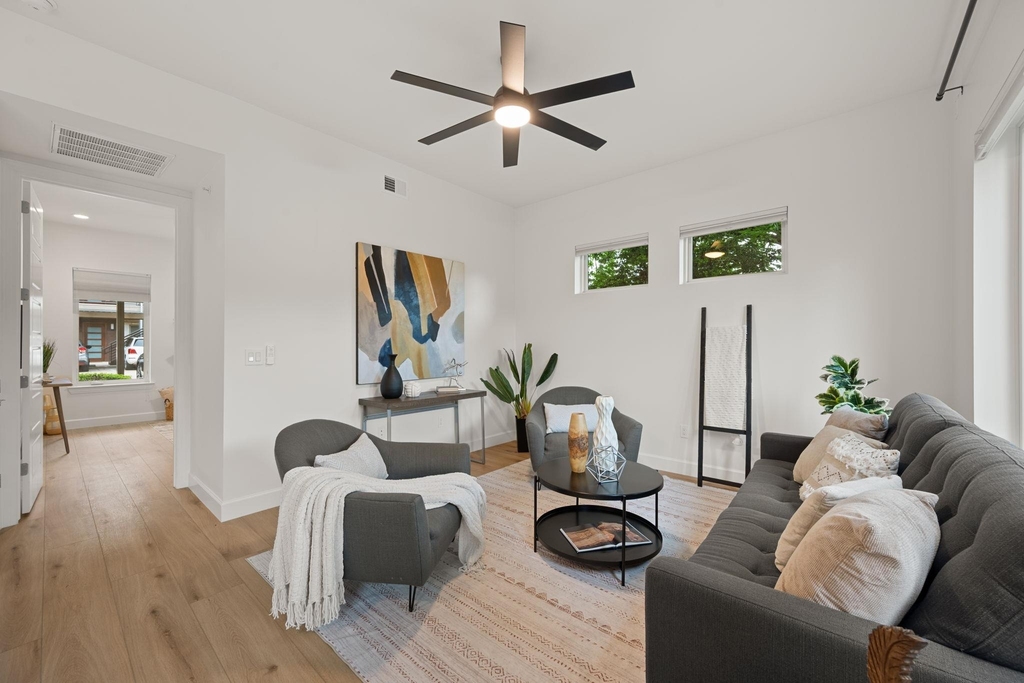 1504 Collier St - Photo 8