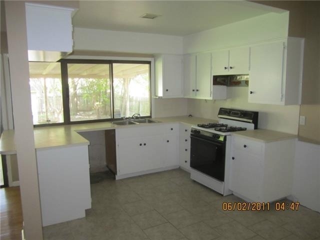 9409 Mountain Quail Rd - Photo 2