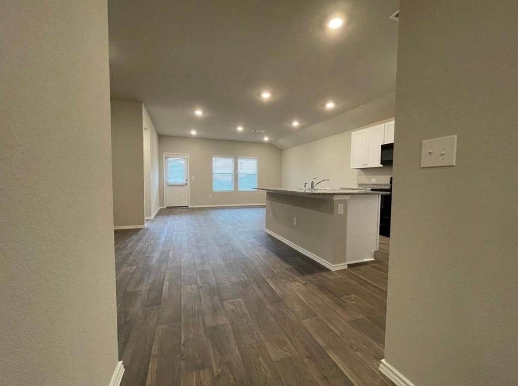 5805 Xene Dr - Photo 4