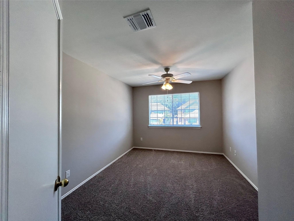 9701 Nightjar Dr - Photo 11