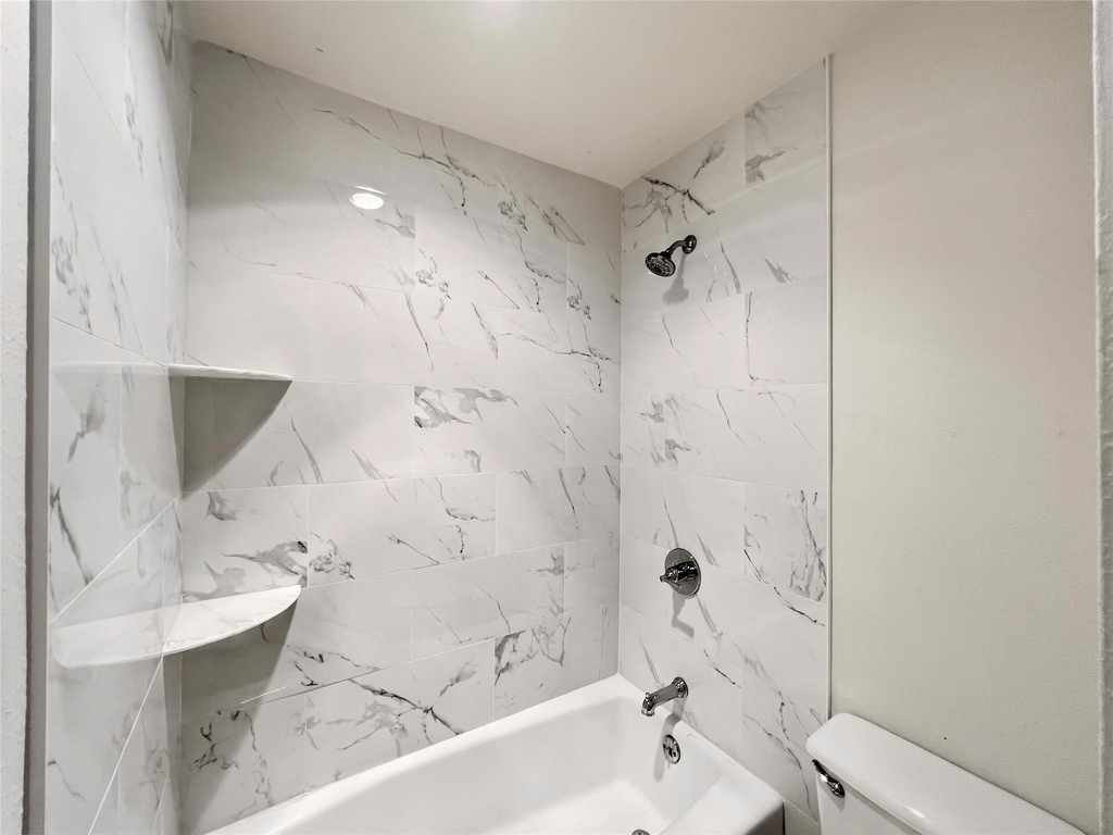 5201 Hedgewood Dr - Photo 9