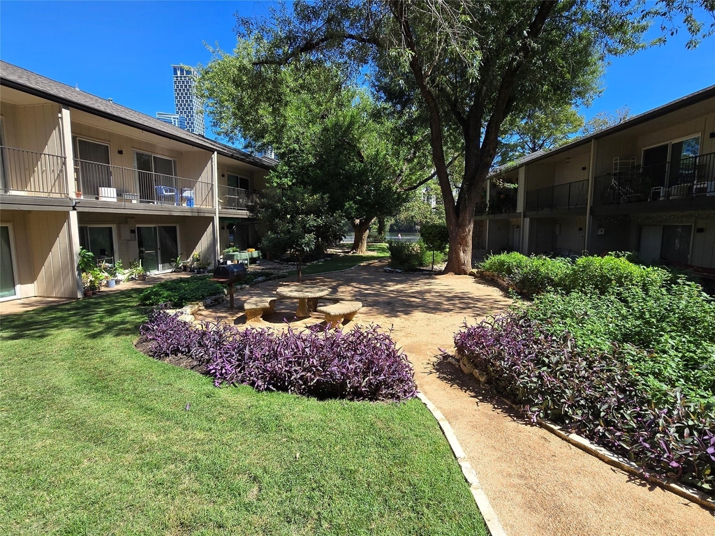500 E Riverside Dr - Photo 17