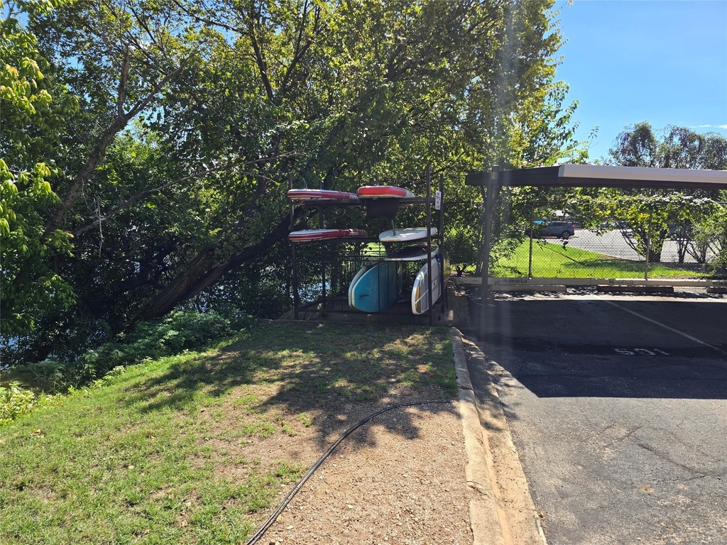 500 E Riverside Dr - Photo 25