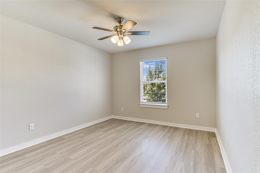 17201 Leafroller Dr - Photo 24