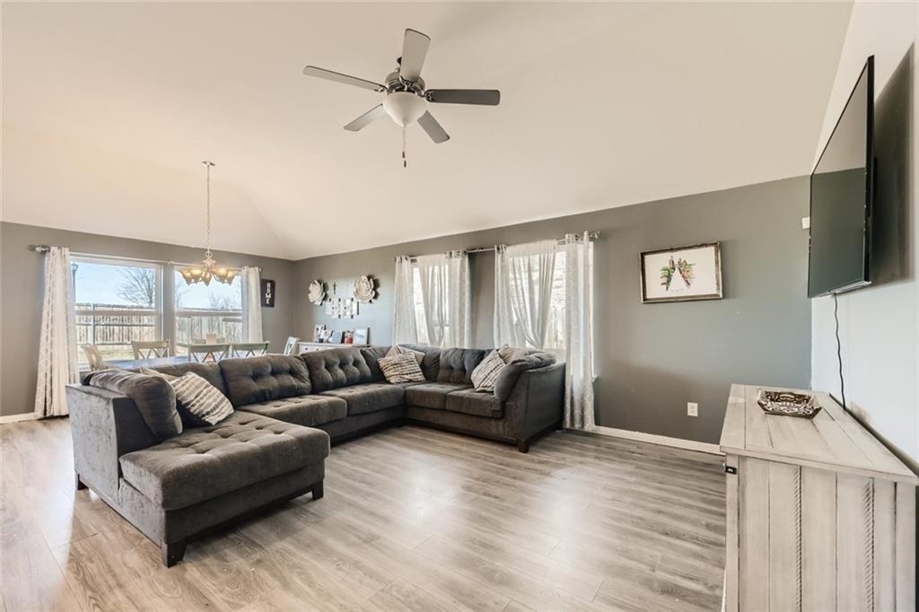 349 Tailwind Dr - Photo 1